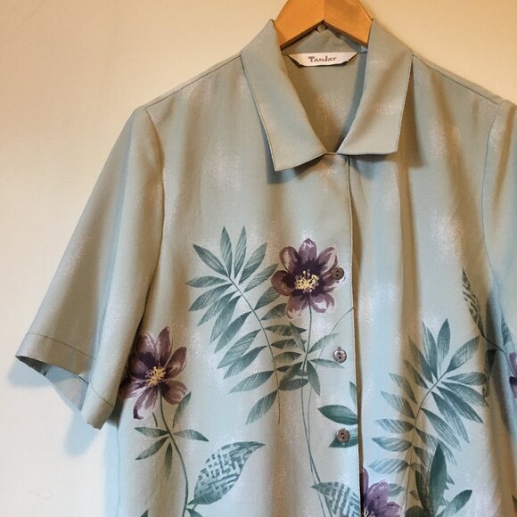 Vintage 90s Vacation Shirt With Tank Top - Picture 3 of 15